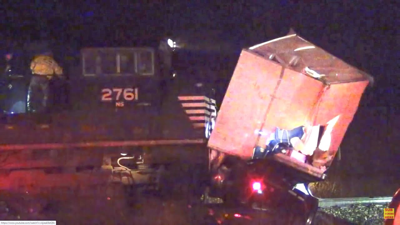 Norfolk Southern Train Crashes Into Semi Truck - YouTube