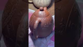 手工浮雕刻绘 黄财神 #ceramic #pottery #purple #tea #homedecor #yixingteapot #coffee #紫砂 #clay #asmr