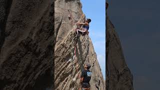 인수봉 남측 짬뽕길(Insu peak zzamppong)