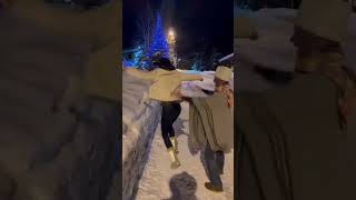 Paul Eason Snow Pranks Bri Bagwell #prank #musiciancouple #steamboat #musicfest #coupleprank