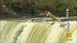 Video Chinese Man Dives Off 40 Feet Waterfall