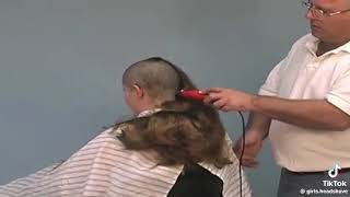 headshave girl longhair #buzzcut #hair #baldhead #hairstyle #haircut #baldbeauty #beautyfulhair