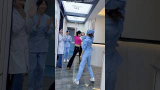 君君跟子怡 凤舞九天 #shortsdance #dance #dancemusic #nurses #护士跳舞