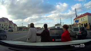 Unobservant Pedestrian Nearly Gets Hit || ViralHog