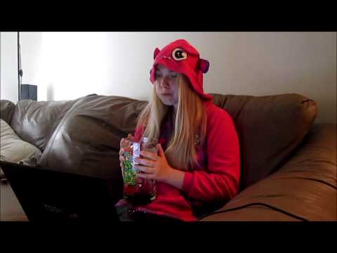 How to be Popular in College How to be Popular in College