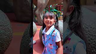 SAMANTHA AUDREY MAKAN DI RESTO DINOSAURURS VIRAL DI SINGAPORE #samantha #viral