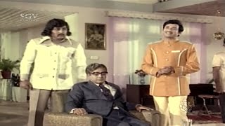 Vajramuni Angry on Server Dr.Rajkumar For Loving Jayamala | Superhit Scenes from Kannada Movies
