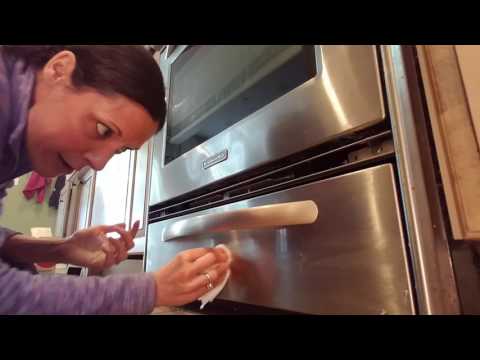 Fix it Friday! Remove rust spots from stainless appliances Fix it Friday! Remove rust spots from stainless appliances