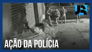 Imagens mostram ação da polícia contra grupo de criminosos que tentou roubar agência bancária no RJ