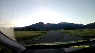 巻機山登山口への道