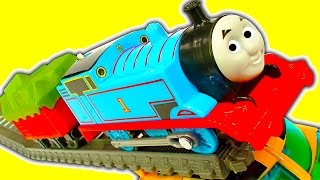 Super Fast Thomas The Tank Trackmaster Mod & Train Wreck Stunts Crashes
