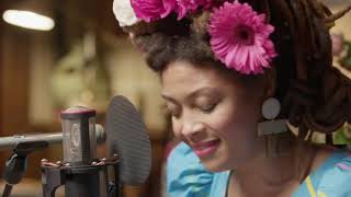 Valerie June - "Smile"