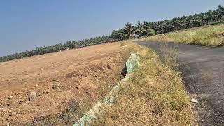 கார்னர் சைட்  2 ஏக்கர் செம்மன் பூமி விற்பனைக்கு தார் ரோடு பேஸ் மற்றும் PAP தண்ணீர் வசதி உள்ளது