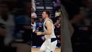Luka Slices Through the Warriors Defense and Gets to Basket! 😤