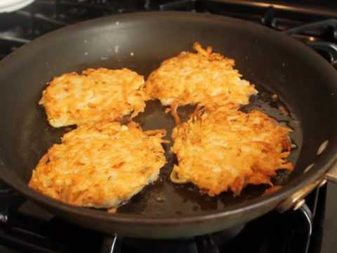 How to Make Potato Pancakes - Classic Potato Pancakes Recipe How to Make Potato Pancakes - Classic Potato Pancakes Recipe
