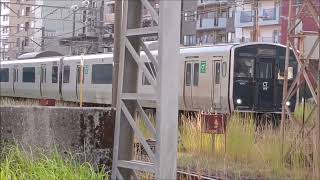 JR九州　 817系V517+V518　鹿児島中央駅～都城駅（6950M）黒田踏切　撮影日2023 10 11