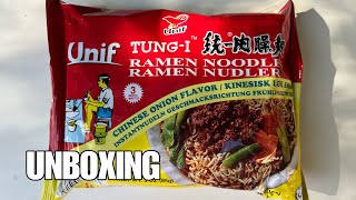 Unboxing Taiwanese Instant Noodle - Tung-I Ramen Noodles - Chinese Onion Flavor 🇺🇸 美國開箱統一肉燥麵