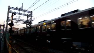 夕暮れ時の阪急電車