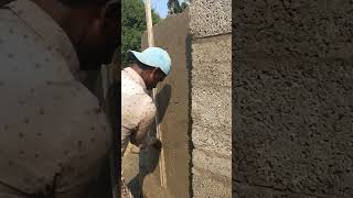 Plastering of curved wall