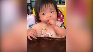 Blw Baby led weaning 6months old 實況 六個月 寶寶主導式離乳法 by Hanna-baby