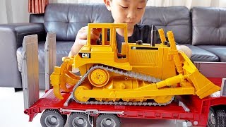 예준이의 포크레인 중장비 자동차 장난감 색깔놀이 Car Toy Play with Excavator