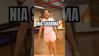 Nia sharma is holding a handstand all by her self #niasharma #laughterchefs #handstandhold #youtube