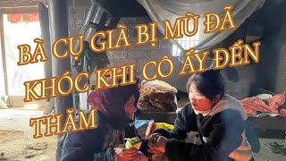 BÀ BÀ CỤ MÙ KHÓC NẤC KHI CÓ NGƯỜI LẠ ĐẾN THĂM và CHO QUÀ ( T2)