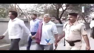 17 Farmers arrest by Police in Sanand Farmers issue | Vtv Gujarati