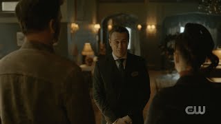 Legacies 3x12 Alaric and Josie questions Ted