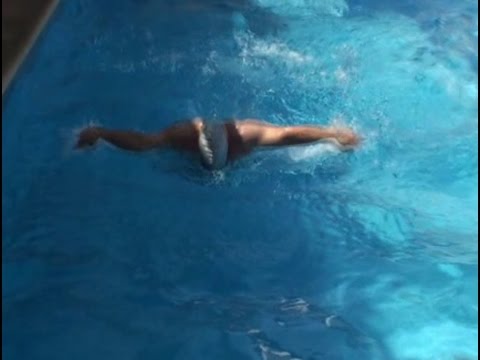 Cómo Practicar Natación Al Estilo Mariposa - YouTube