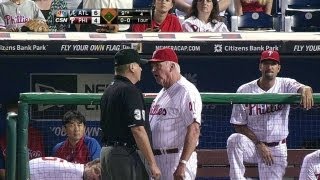 ATL@PHI: Manuel, Rollins tossed for arguing call