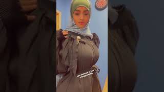 Somali Muslim girl Hanuma Zubier aka Rapunzal shows her boobs and ass