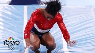 Simone Biles stumbles on vault before pulling out of team final | Tokyo Live | NBC Sports