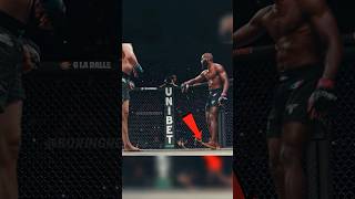 What’s up with this guy’s leg? #mma