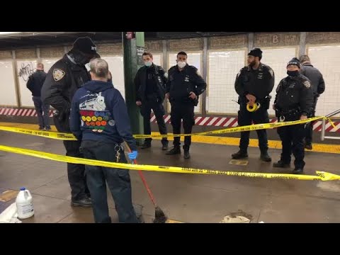 Breakdancer Stabbed On Brooklyn-bound L Train - YouTube