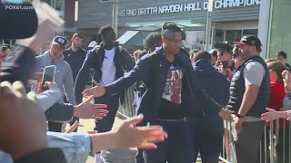 Husky Pride | Students bid UConn men good luck in Final Four