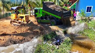 Incredible!! Machines Dozer Komat’su D20P Use Powerful Pushing Soil Delete Pit And 5 Ton Trucks