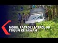 Diduga Hilang Kendali Saat Hendak Menyalip, Mobil Patroli Satpol PP di Pasirian Terjun ke Sawah