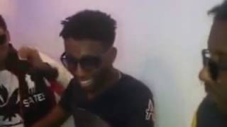 زنق نيجيري برمجة كلاب ضاله
