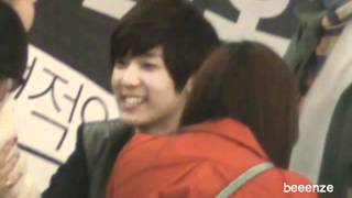 [FANCAM] 120415  CN BLUE Fansign Event @Yeongdengpo Time Square[Minhyuk focus 2]