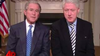 Bush, Clinton Ask Americans to 'Give Now'