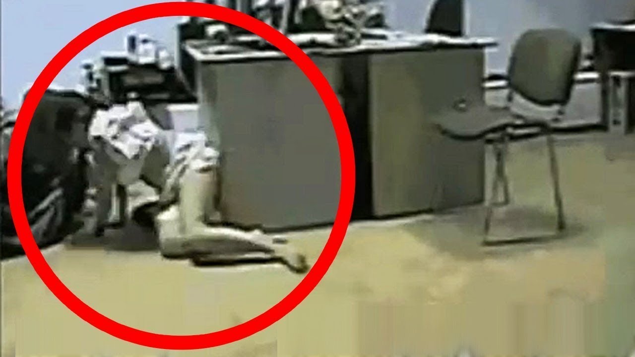 10 WEIRD THINGS CAUGHT ON SECURITY CAMERAS & CCTV - YouTube