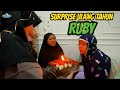 Aksi Gerebek Tengah Malem Buat Surprisin Ruby!