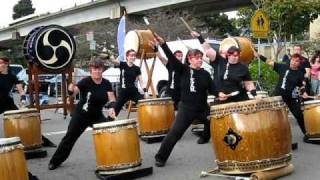 Emeryville Taiko: Solano Stroll 2010 - Saidai