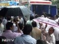 Two diamond traders - A Hindu, a Muslim - put to rest near each other