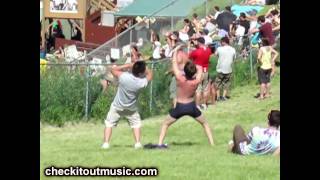 Guy Dancing on the hill at Sasquatch! Full Version! Santogold Unstoppable