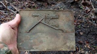 EXCAVATION OF WORLD WAR II ARTIFACTS#WW2 METAL DETECTING   WW2 METAL DETECTING relic hunting ww2