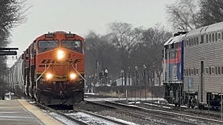 Lots of Trains on the BNSF Racetrack at LaGrange, IL