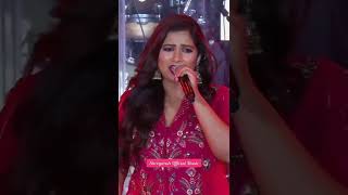 Shreya Ghoshal Live In Concert 🎙️ | Tere Mast Mast Do Nain 💙 | New Full Screen Status ❤️ #Shorts