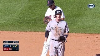 NYY@BOS: Drew cuts deficit with a two-run double